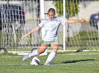 Thumbnail 2 in New Castle vs. Mississinewa (IHSAA 2A Section 24 Semifinal) photogallery.