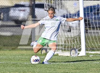 Thumbnail 2 in New Castle vs. Mississinewa (IHSAA 2A Section 24 Semifinal) photogallery.