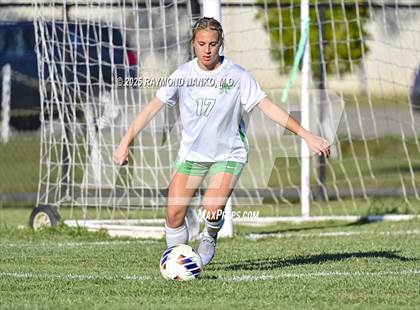 Thumbnail 2 in New Castle vs. Mississinewa (IHSAA 2A Section 24 Semifinal) photogallery.