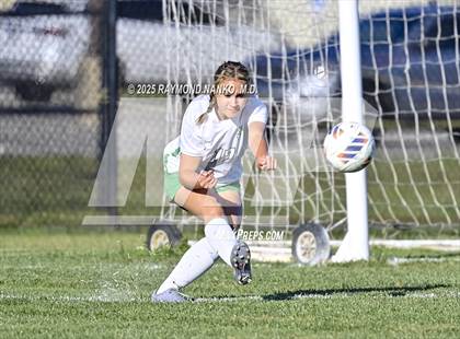 Thumbnail 2 in New Castle vs. Mississinewa (IHSAA 2A Section 24 Semifinal) photogallery.