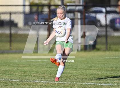Thumbnail 2 in New Castle vs. Mississinewa (IHSAA 2A Section 24 Semifinal) photogallery.