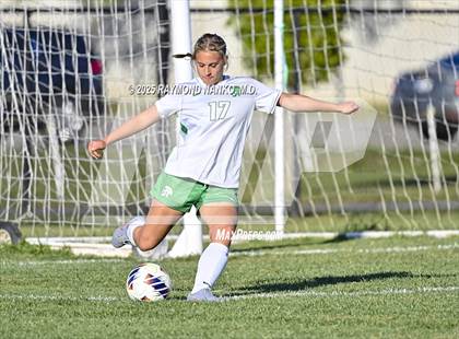 Thumbnail 1 in New Castle vs. Mississinewa (IHSAA 2A Section 24 Semifinal) photogallery.