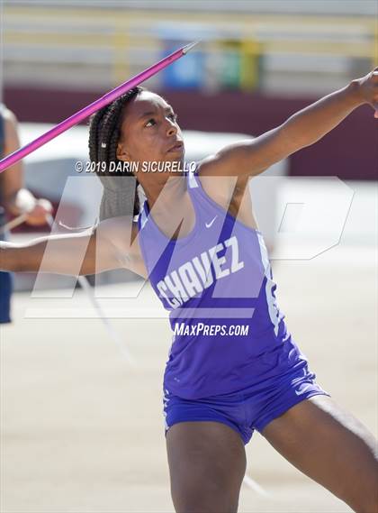 Thumbnail 2 in AIA Track Meet of Champions (Girls) photogallery.