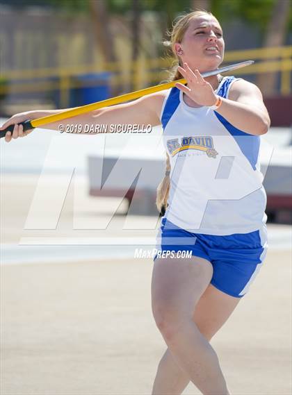 Thumbnail 3 in AIA Track Meet of Champions (Girls) photogallery.
