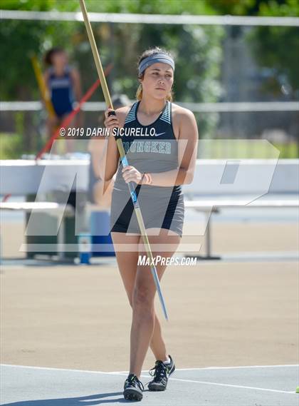 Thumbnail 2 in AIA Track Meet of Champions (Girls) photogallery.