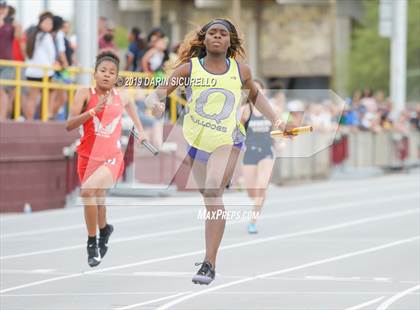 Thumbnail 2 in AIA Track Meet of Champions (Girls) photogallery.