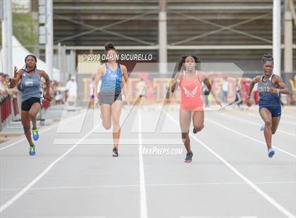 Thumbnail 1 in AIA Track Meet of Champions (Girls) photogallery.