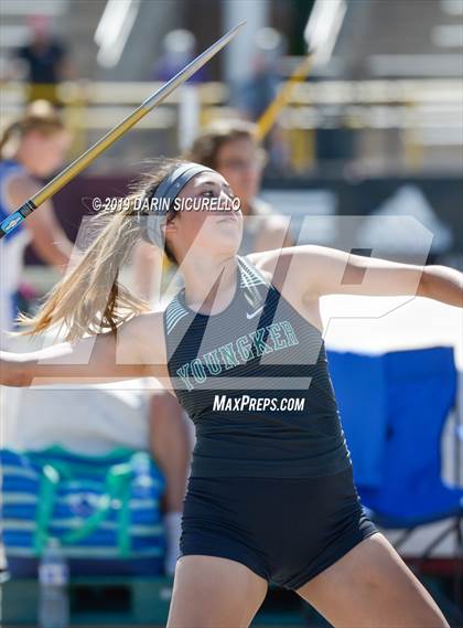 Thumbnail 3 in AIA Track Meet of Champions (Girls) photogallery.