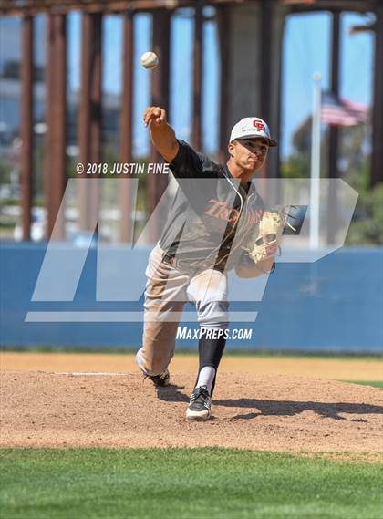 Thumbnail 1 in Castle Park vs. San Pasqual (CIF SDS D4 Final) photogallery.