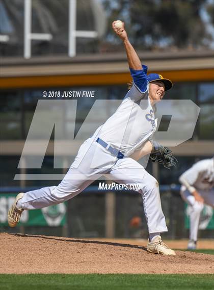 Thumbnail 2 in Castle Park vs. San Pasqual (CIF SDS D4 Final) photogallery.