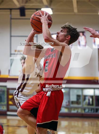 Thumbnail 3 in JV: Muenster @ Collinsville photogallery.