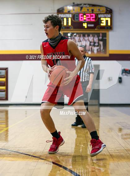 Thumbnail 1 in JV: Muenster @ Collinsville photogallery.