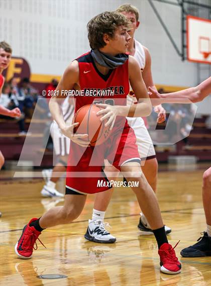 Thumbnail 3 in JV: Muenster @ Collinsville photogallery.