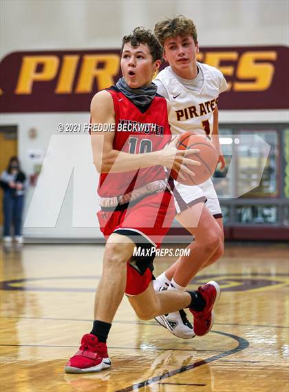 Thumbnail 2 in JV: Muenster @ Collinsville photogallery.