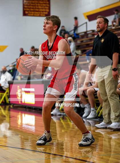 Thumbnail 1 in JV: Muenster @ Collinsville photogallery.