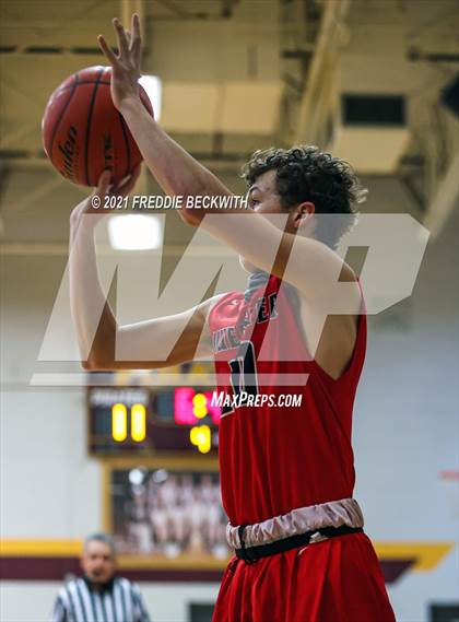 Thumbnail 1 in JV: Muenster @ Collinsville photogallery.
