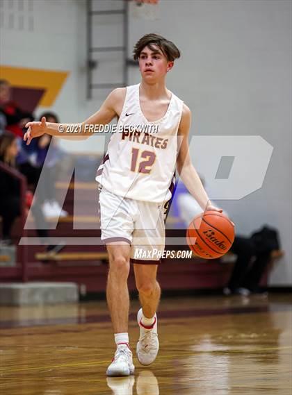Thumbnail 3 in JV: Muenster @ Collinsville photogallery.