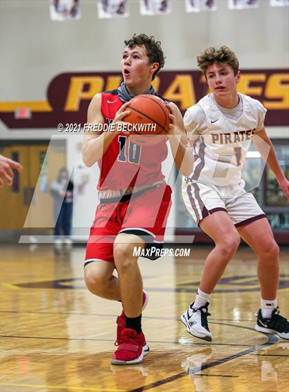 Thumbnail 1 in JV: Muenster @ Collinsville photogallery.