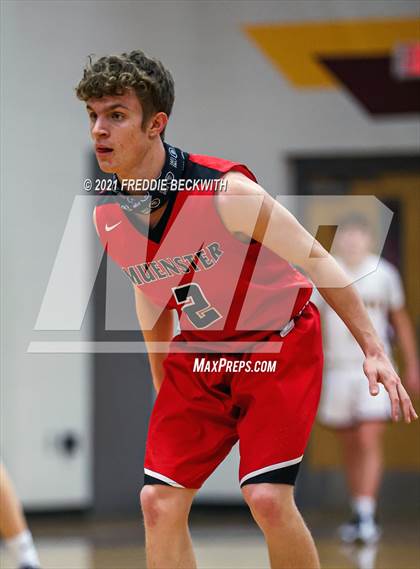 Thumbnail 2 in JV: Muenster @ Collinsville photogallery.