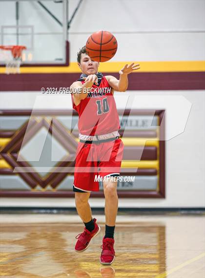 Thumbnail 1 in JV: Muenster @ Collinsville photogallery.