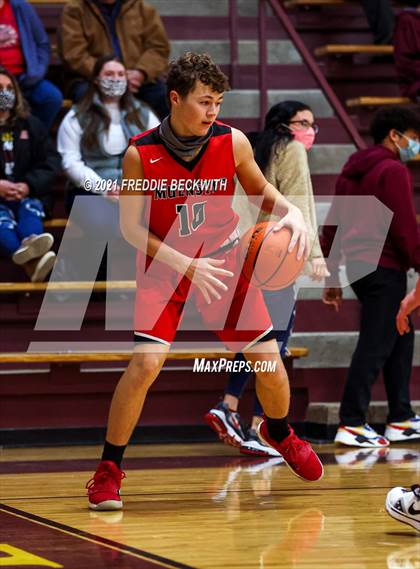 Thumbnail 2 in JV: Muenster @ Collinsville photogallery.