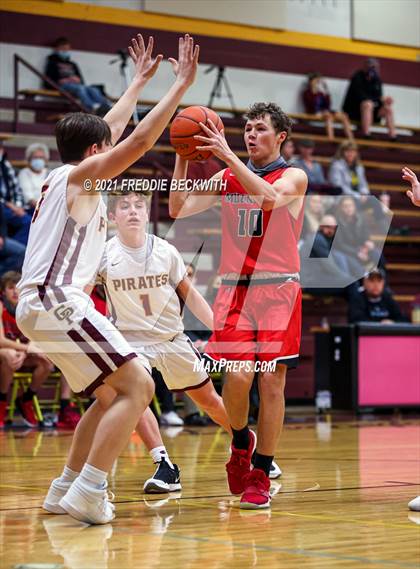 Thumbnail 3 in JV: Muenster @ Collinsville photogallery.