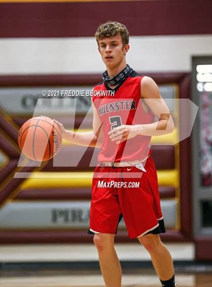 Thumbnail 1 in JV: Muenster @ Collinsville photogallery.