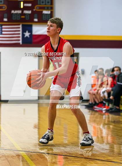 Thumbnail 1 in JV: Muenster @ Collinsville photogallery.