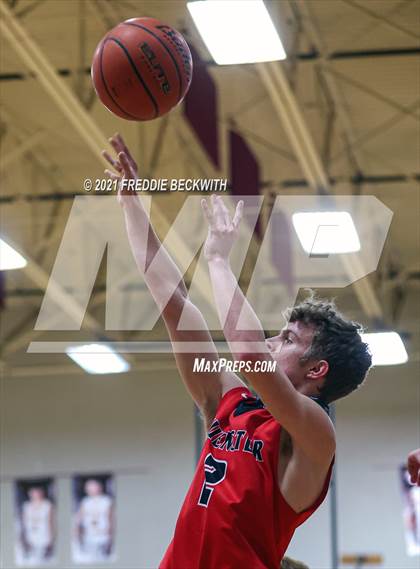 Thumbnail 3 in JV: Muenster @ Collinsville photogallery.