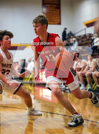 Thumbnail 3 in JV: Muenster @ Collinsville photogallery.