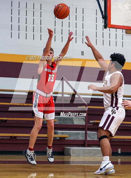 Thumbnail 1 in JV: Muenster @ Collinsville photogallery.