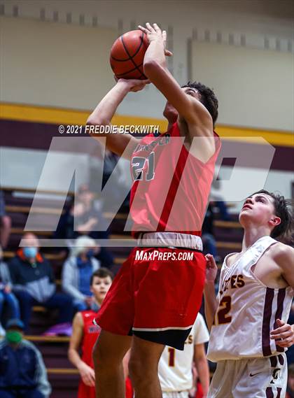 Thumbnail 3 in JV: Muenster @ Collinsville photogallery.