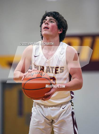 Thumbnail 1 in JV: Muenster @ Collinsville photogallery.