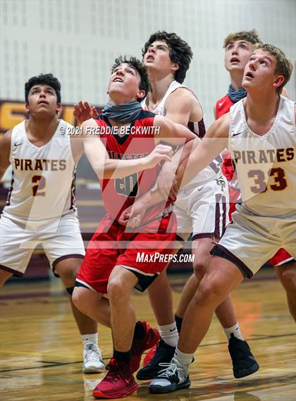 Thumbnail 2 in JV: Muenster @ Collinsville photogallery.