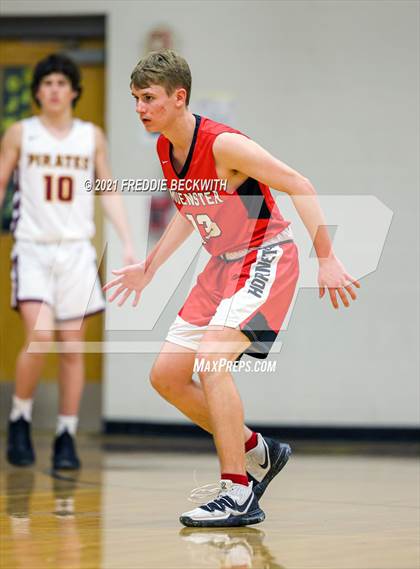 Thumbnail 1 in JV: Muenster @ Collinsville photogallery.