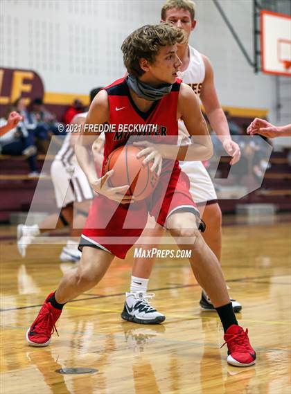 Thumbnail 2 in JV: Muenster @ Collinsville photogallery.