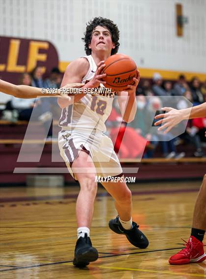 Thumbnail 1 in JV: Muenster @ Collinsville photogallery.