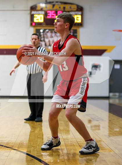 Thumbnail 3 in JV: Muenster @ Collinsville photogallery.