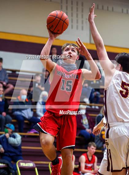 Thumbnail 3 in JV: Muenster @ Collinsville photogallery.