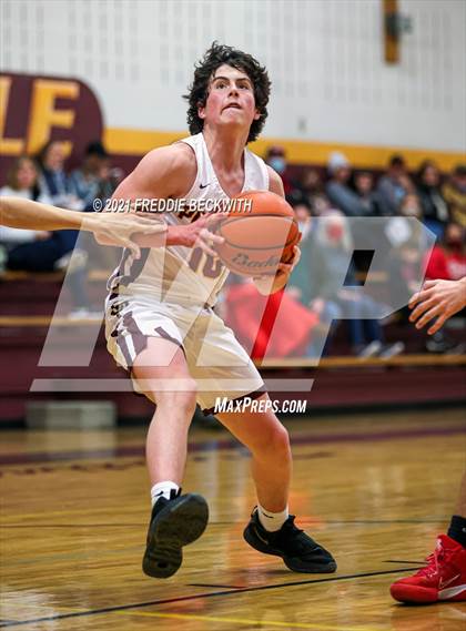Thumbnail 3 in JV: Muenster @ Collinsville photogallery.