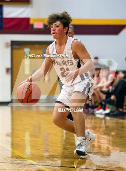 Thumbnail 3 in JV: Muenster @ Collinsville photogallery.
