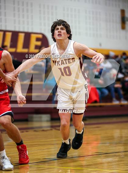 Thumbnail 2 in JV: Muenster @ Collinsville photogallery.