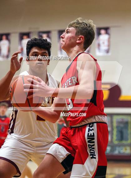 Thumbnail 3 in JV: Muenster @ Collinsville photogallery.