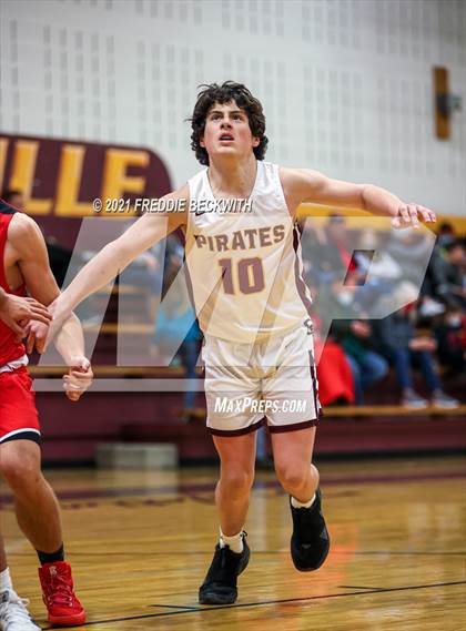 Thumbnail 3 in JV: Muenster @ Collinsville photogallery.