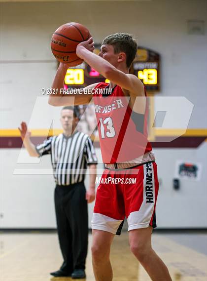 Thumbnail 3 in JV: Muenster @ Collinsville photogallery.