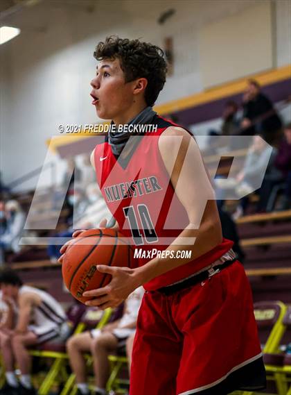 Thumbnail 3 in JV: Muenster @ Collinsville photogallery.