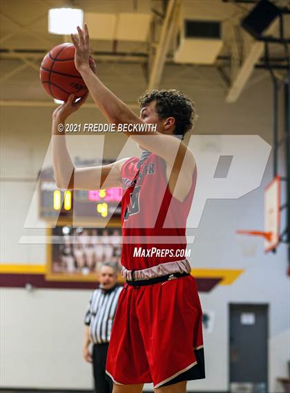 Thumbnail 3 in JV: Muenster @ Collinsville photogallery.