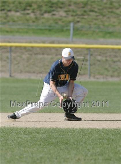 Thumbnail 3 in Tolland vs. RHAM photogallery.