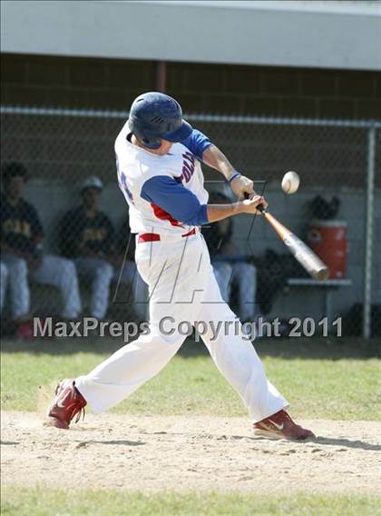 Thumbnail 2 in Tolland vs. RHAM photogallery.