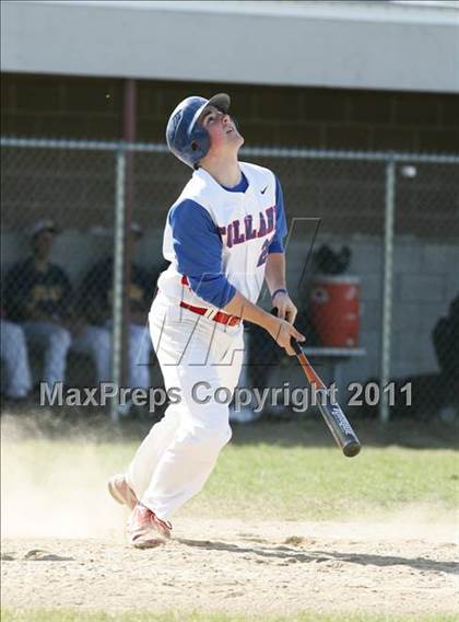 Thumbnail 3 in Tolland vs. RHAM photogallery.